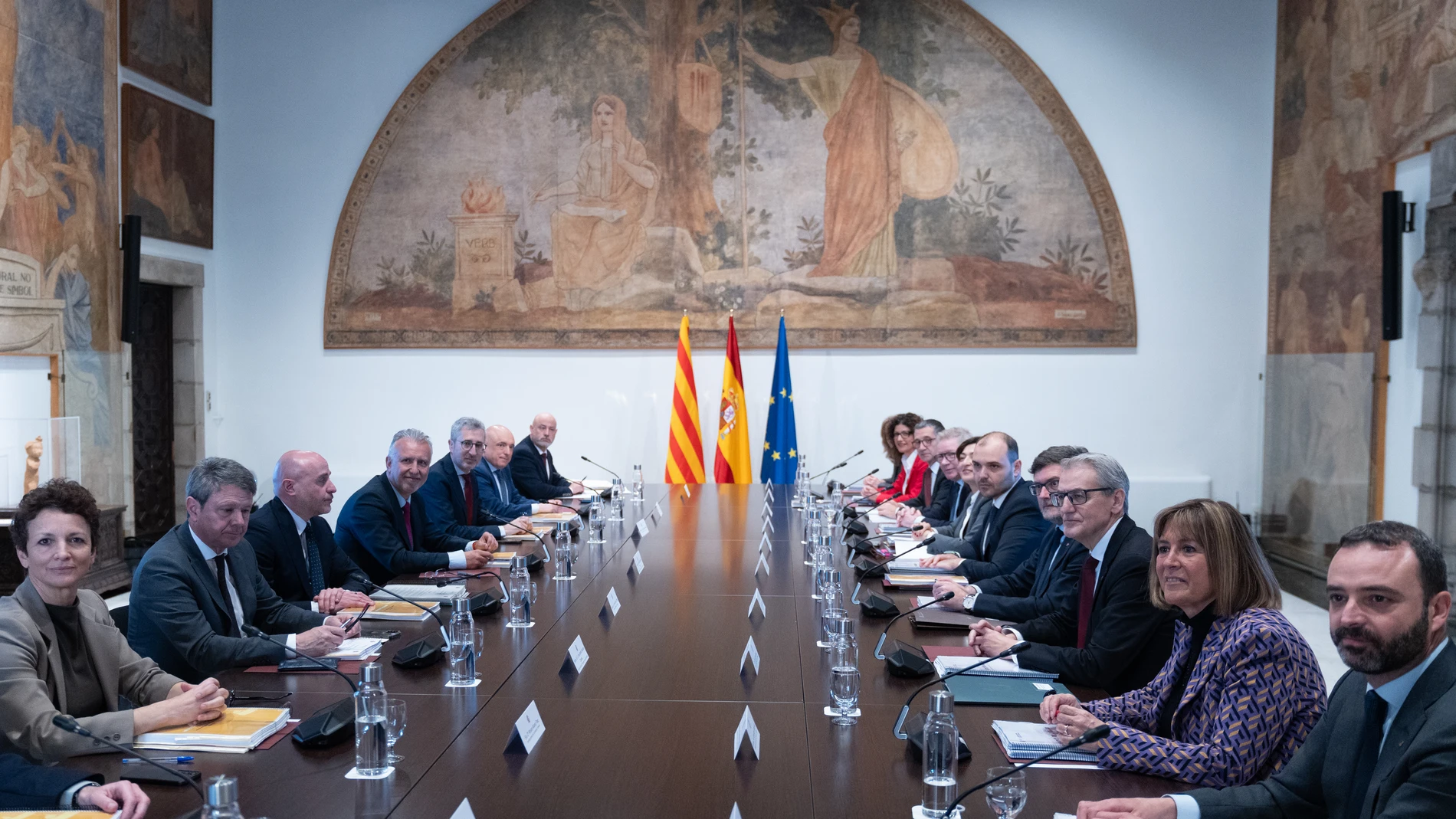 El conseller de Presidencia de la Generalitat, Albert Dalmau, y el ministro de Política Territorial y Administración Pública, Ángel Víctor Torres, se reunen con el resto de la Comisión Bilateral Generalitat-Gobierno, a 24 de febrero de 2025, en Barcelona, Catalunya (España). 24 FEBRERO 2025;REUNIÓN;COMISIÓN BILATERAL;GENERALITAT;GOBIERNO;ILLA;TORRES;DALMAU David Zorrakino / Europa Press 24/02/2025