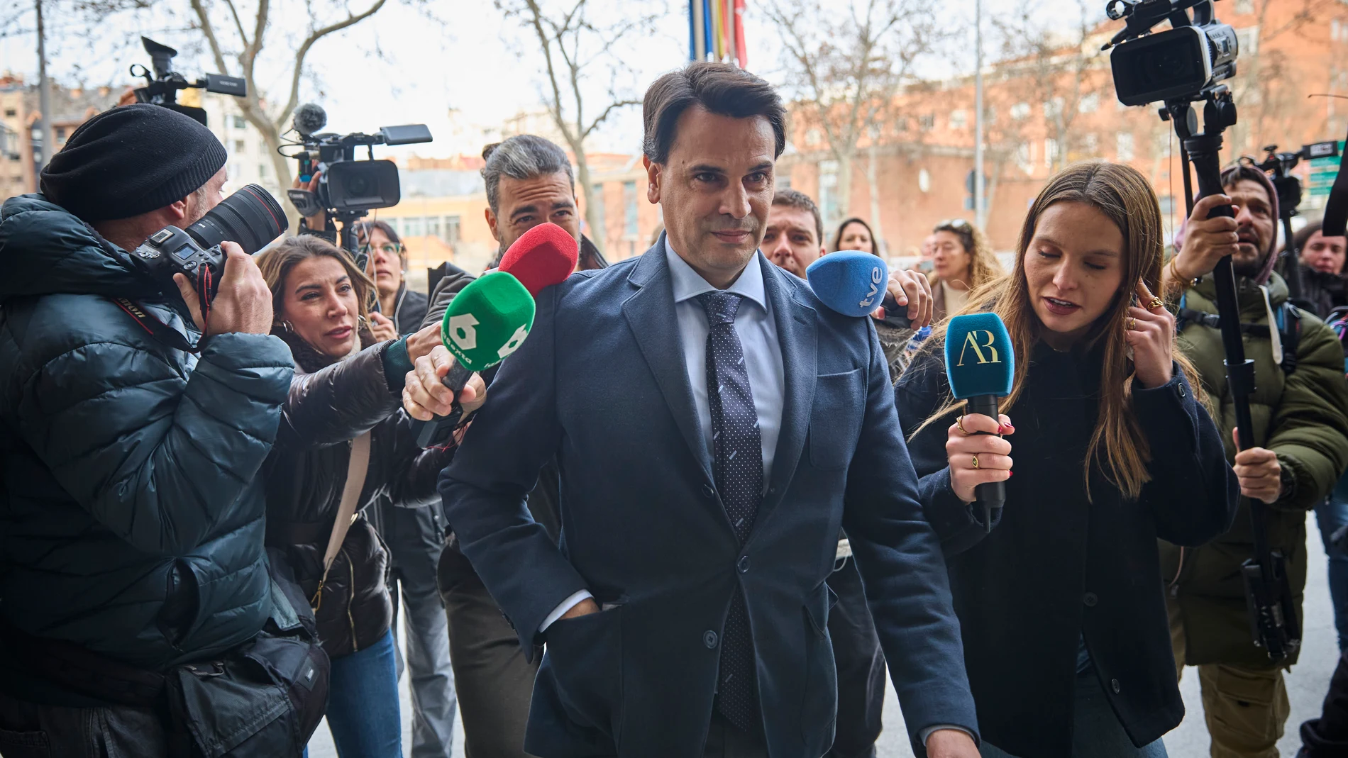 Alberto González Amador, el novio de la presidenta de la Comunidad de Madrid, Isabel Díaz Ayuso, declara este lunes como imputado por la trama de facturas falsas este lunes en los juzgados de Plaza de Castilla © Alberto R. Roldán / Diario La Razón 24 02 2025
