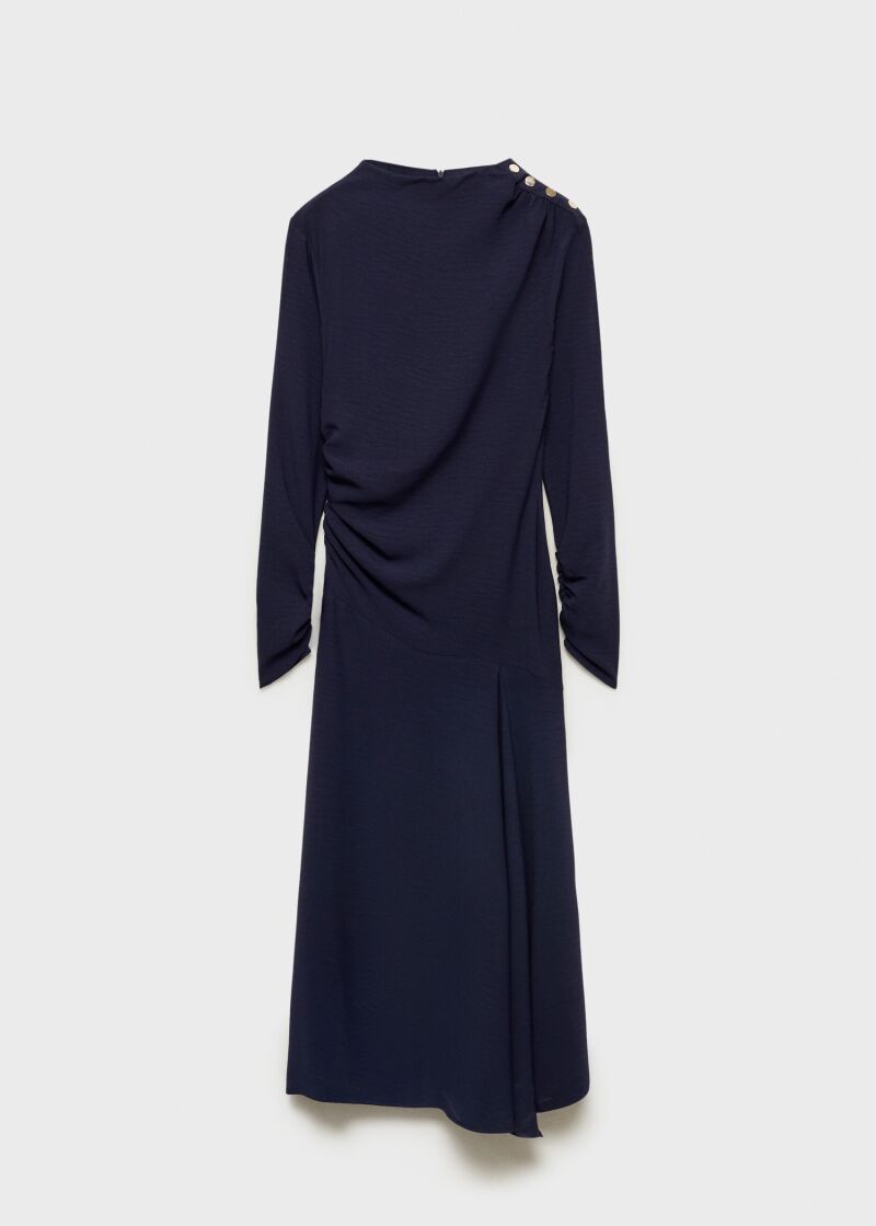 Vestido en marino.