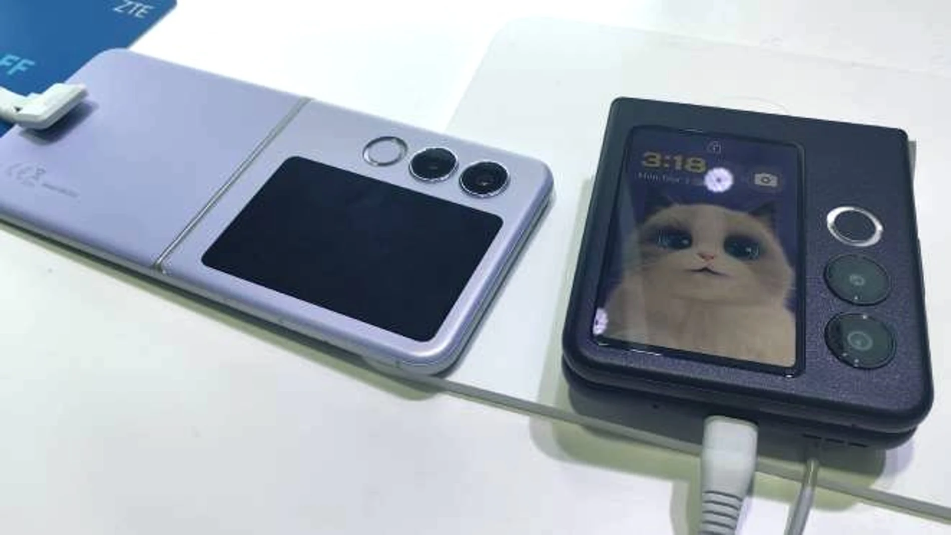Nubia Flip 2, plegado y desplegado.