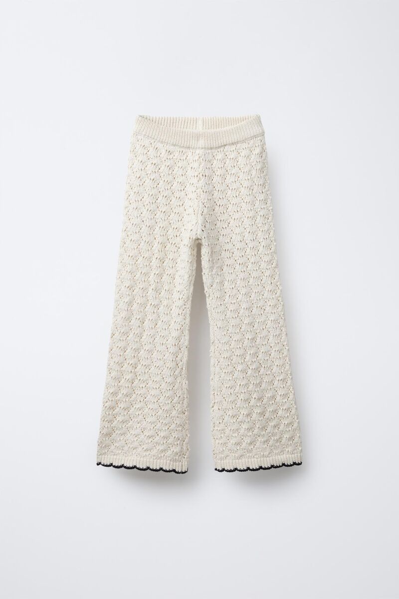 Pantalón de crochet.