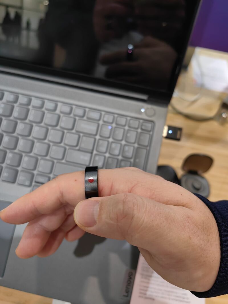 Un anillo para controlar el portátil