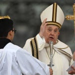 El Papa Francisco pasa de nuevo una "noche tranquila" en el hospital