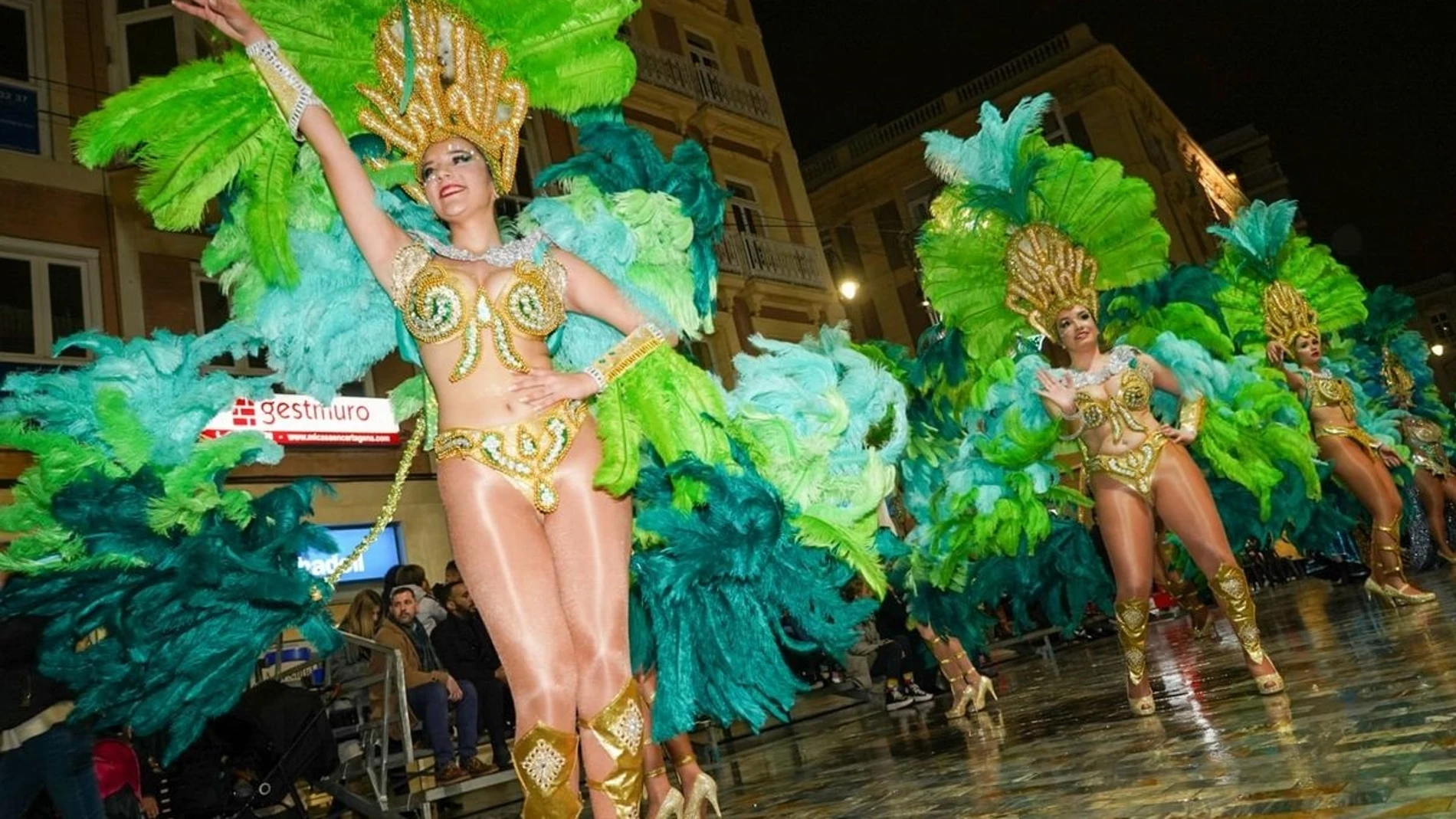 El Carnaval de Cartagena celebra este domingo su Gran Desfile y la quema de Don Carnal