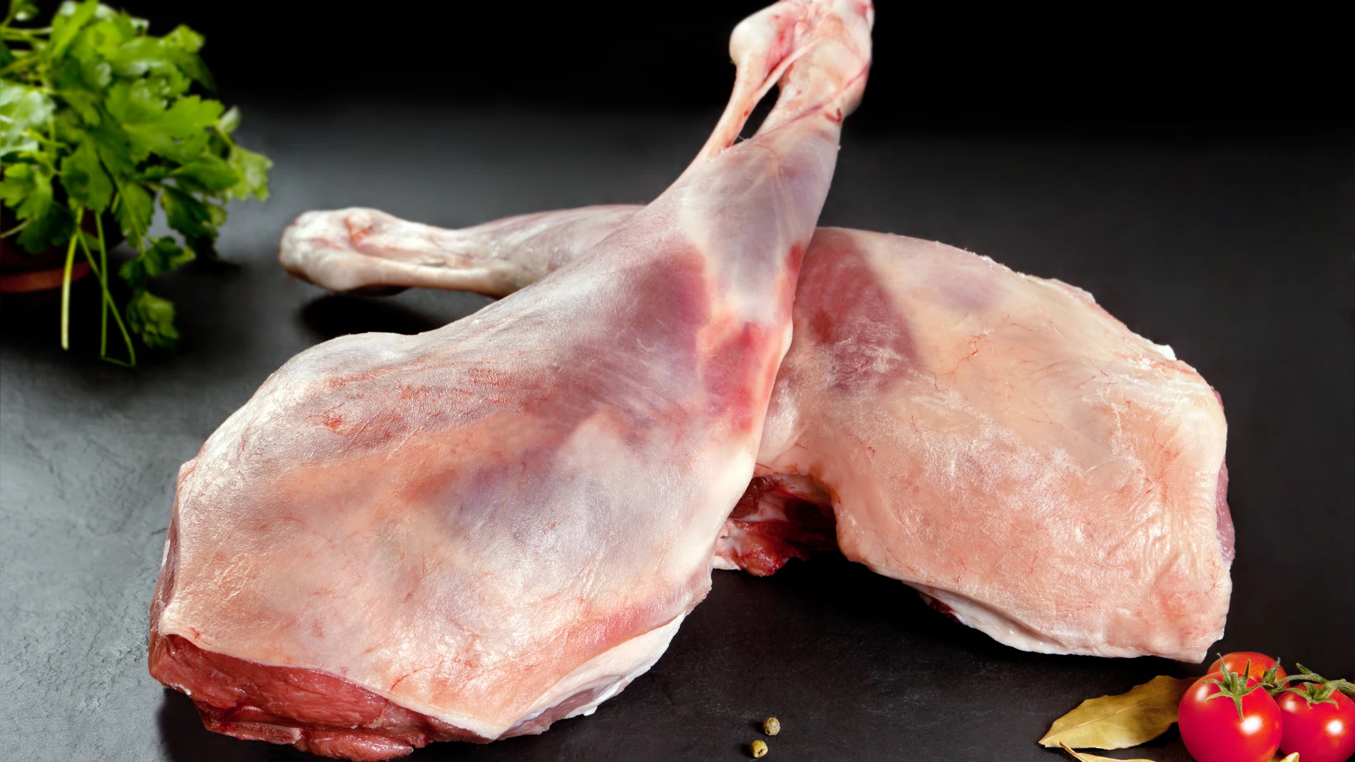 El cordero es un tipo de carne que, igual que el pavo o el pollo, su consumo puede dar importantes propiedades, beneficios y proteínas