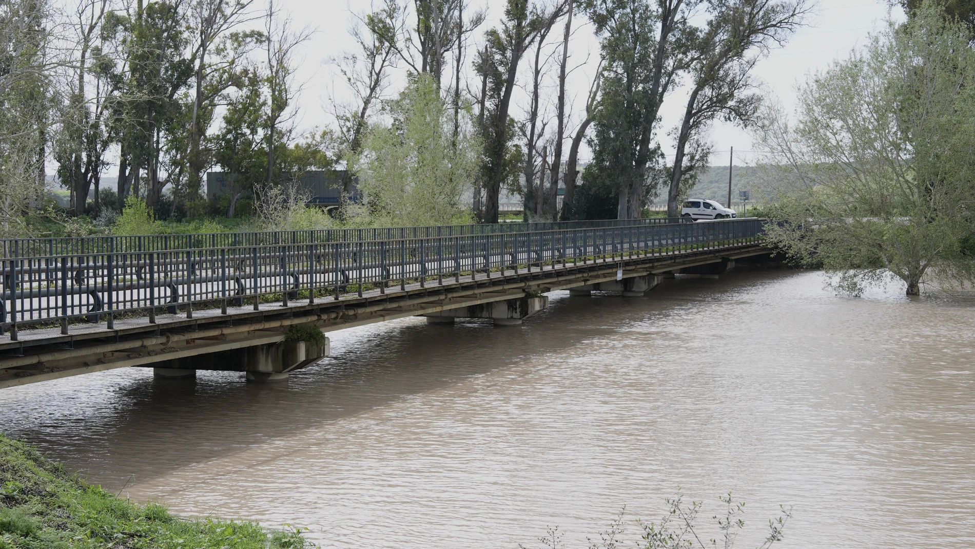 Río Guadalete a su paso por la pedanía de Las Pachecas, en Jerez
