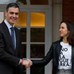 Pedro Sánchez recibe a Ione Belarra en Moncloa