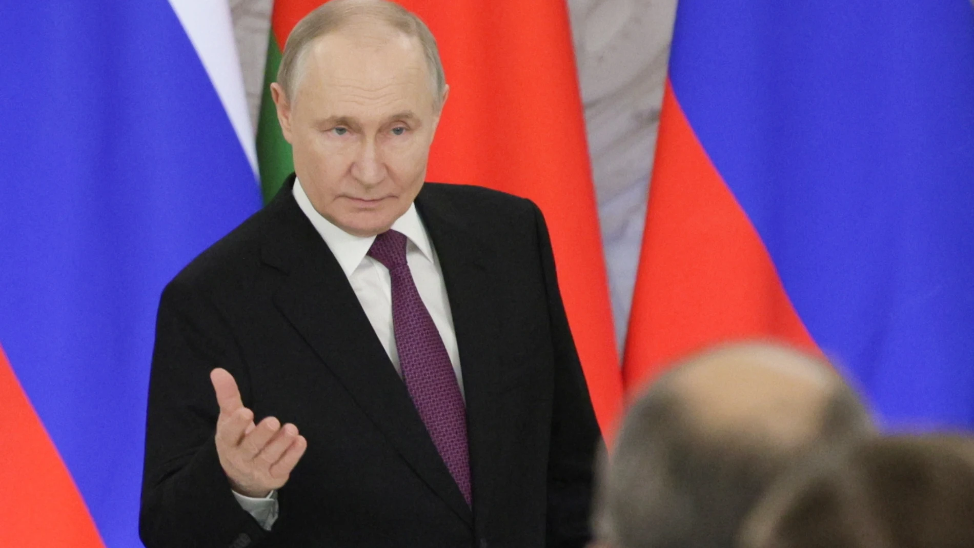 MOSCOW (Russian Federation), 13/03/2025.- Russian President Vladimir Putin arrives for a signing ceremony following a meeting with Belarusian President Alexander Lukashenko (not pictured) at the Kremlin in Moscow, Russia, 13 March 2025. Lukashenko is on an official visit to Moscow to hold talks with the Russian president. (Bielorrusia, Rusia, Moscú) EFE/EPA/GAVRIIL GRIGOROV/SPUTNIK/KREMLIN POOL MANDATORY CREDIT