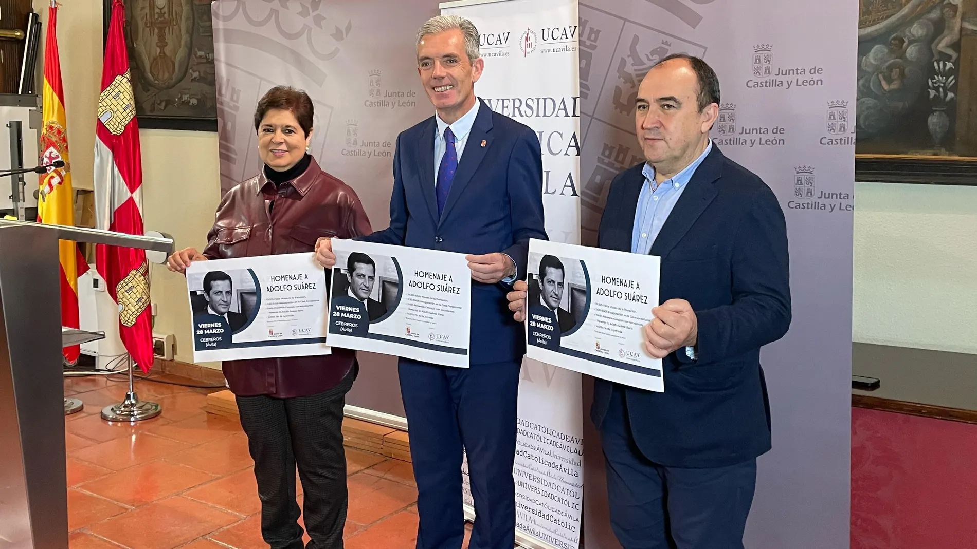 María del Rosario Sáez Yuguero, José Francisco Hernández y Pedro José Muñoz González, en la presentación de la jornada