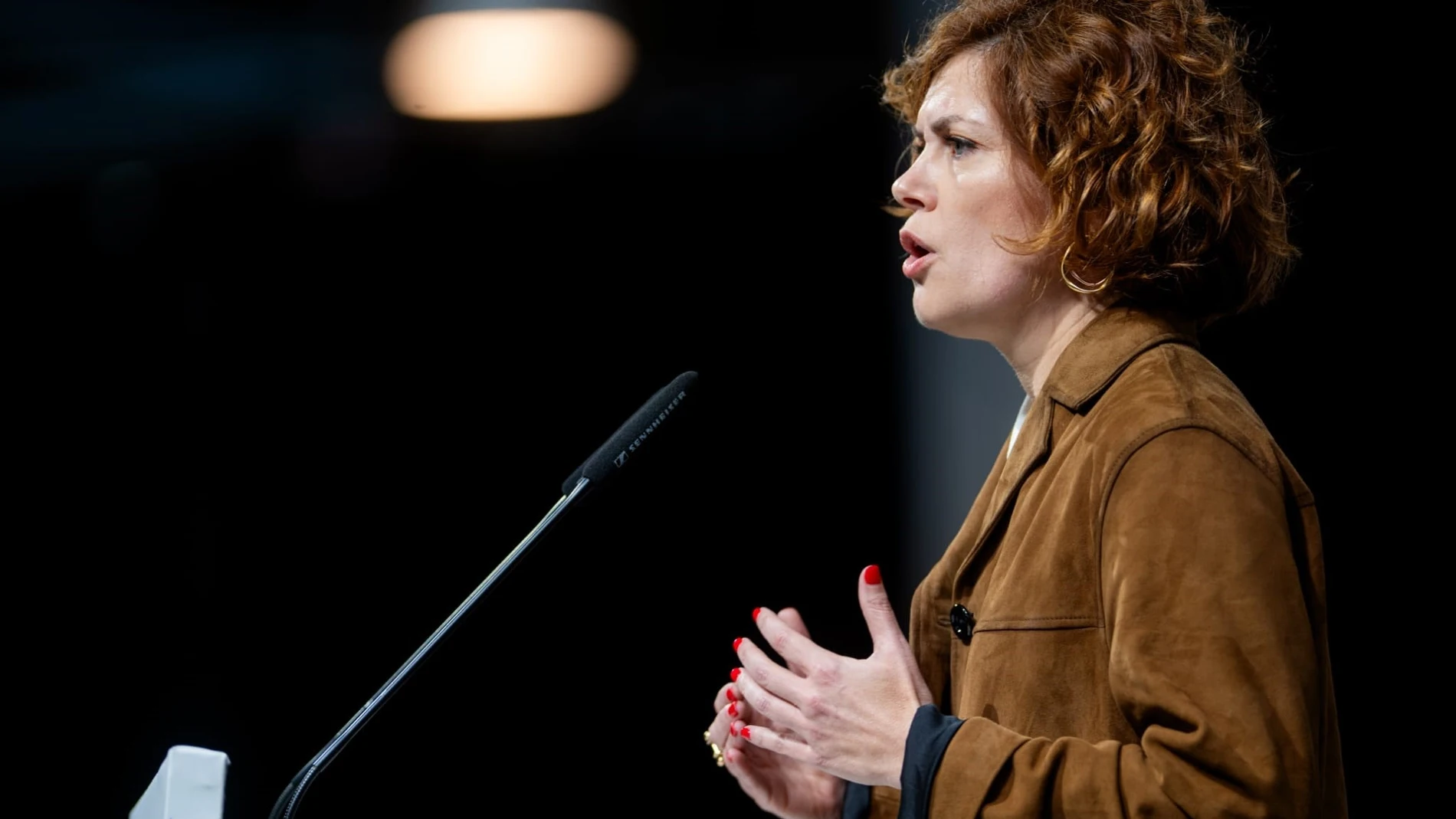 La secretaria general de ERC, Elisenda Alamany, en la clausura del 30 Congreso del partido en Martorell (Barcelona). LORENA SOPENA-EUROPA PRESS 16/03/2025