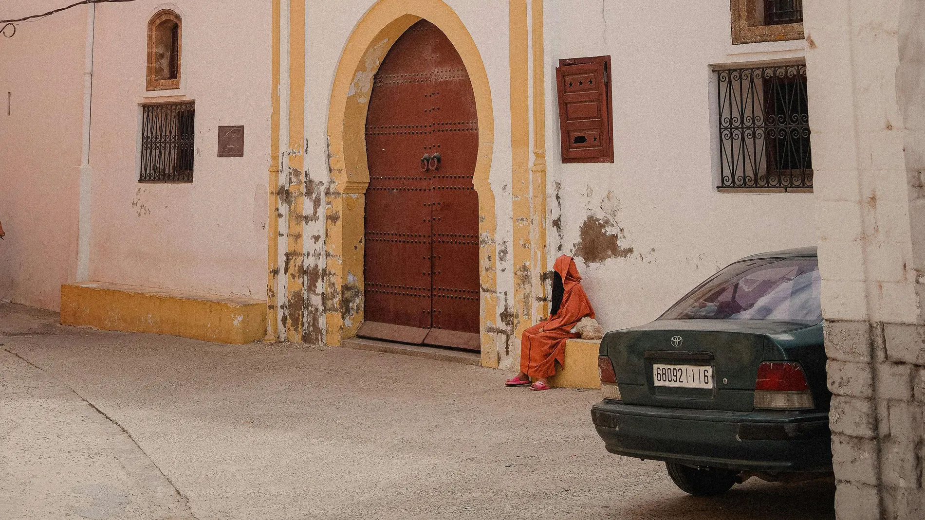 Coche aparcado en Marruecos