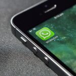 WhatsApp probará a limitar la cantidad de mensajes de difusión que se pueden compartir al mes para frenar el spam