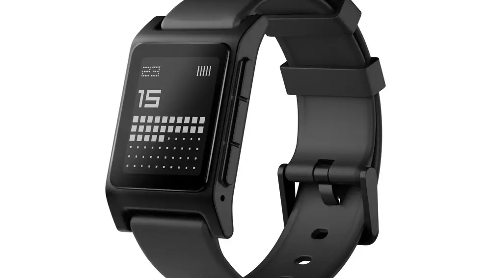 El modelo Pebble Core 2 Duo, con correa y caja de color negro