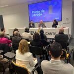 Imagen de la Junta Directiva de CEV Alicante celebrada hoy 