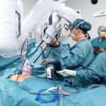 El robot Da Vinci SP integra en un brazo la cámara y el instrumental