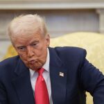 Economía.- Bruselas esperará a mitad de abril para activar en bloque la represalia a los aranceles de Trump