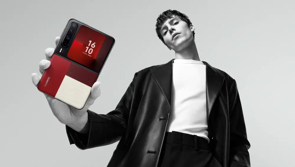 La versión para coleccionistas del HUAWEI Pura X en color rojo