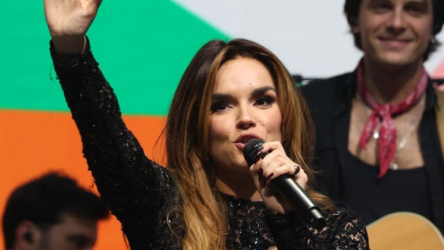 Melody actuó en la gala de los Premios Dial Tenerife 2025