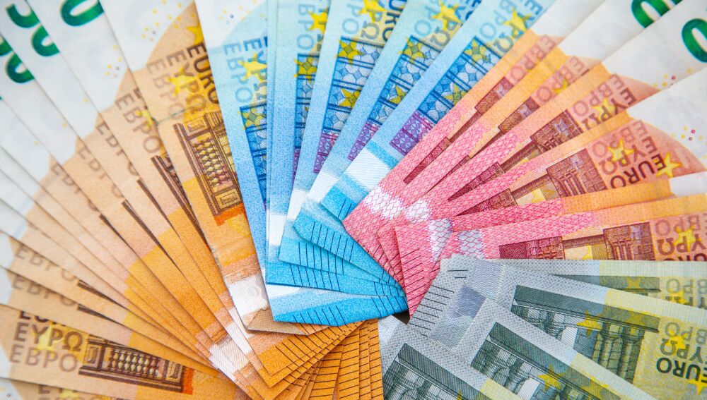 Adi&oacute;s a los billetes de 10, 20, 50 y 100 euros en julio: qu&eacute; hacer para cambiarlos y no perder el dinero