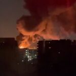 Imagen del incendio en una subestación en el aeropuerto de Heathrow en Londres