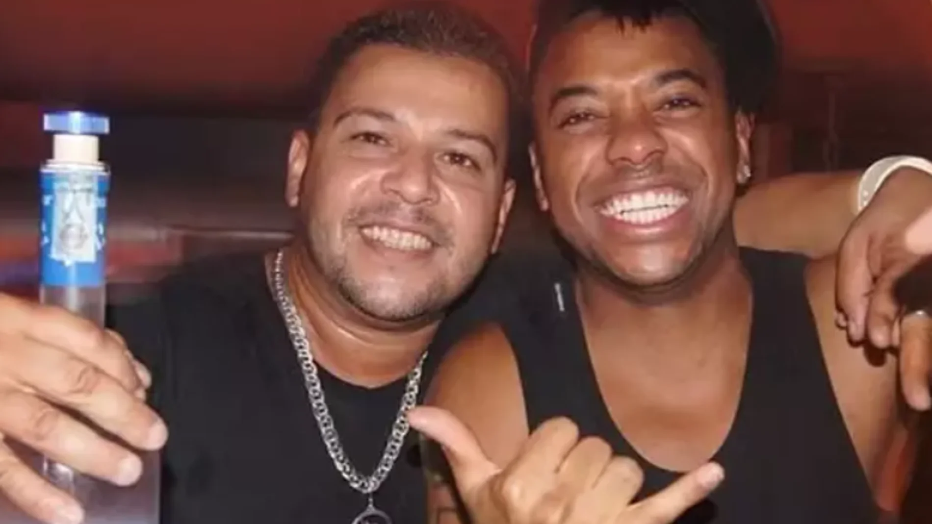 Rudney Gomes junto a Robinho