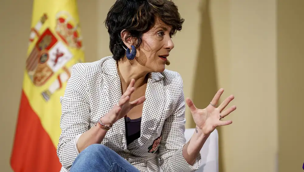 Elma Saiz critica que Moreno sólo persiga "erosionar" al Gobierno con el asunto de los menores migrantes