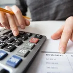 Tres gastos ignotos que te puedes deducir en la declaración de la renta 2025.