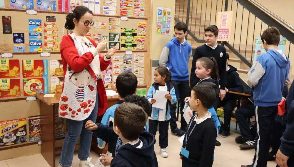 Alumnos del colegio durante la actividad