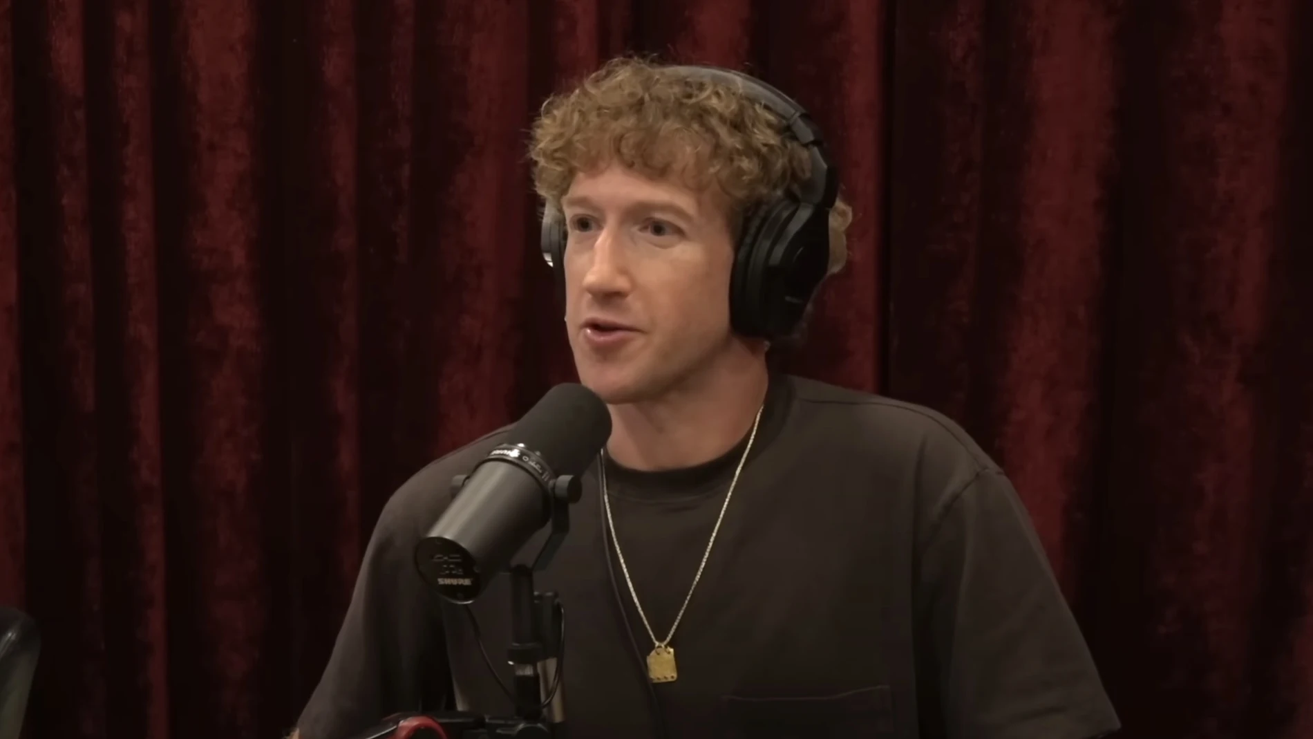 Mark Zuckerberg, fundador de Meta, durante su aparición en el podcast de Joe Rogan