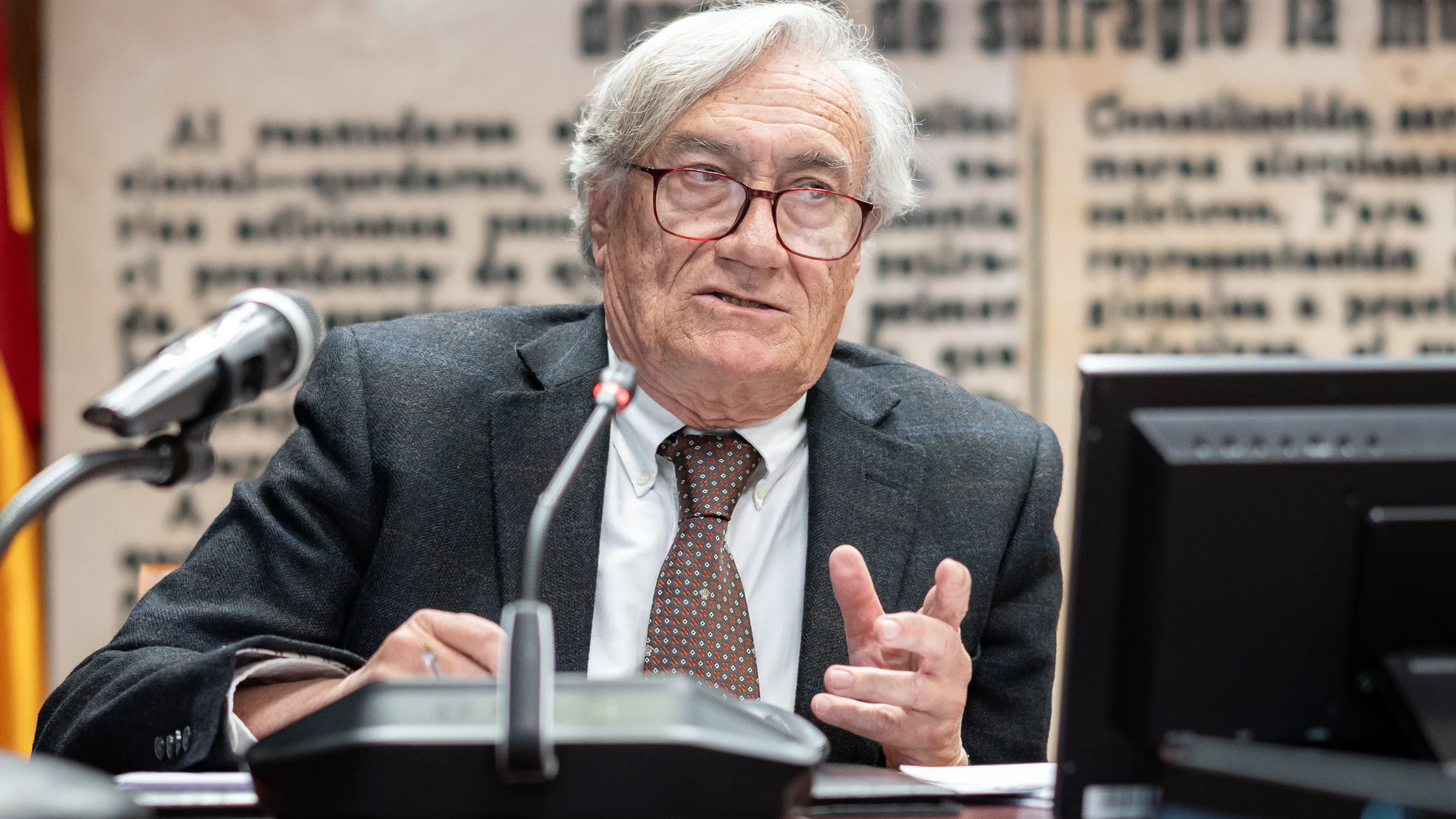 Senadores del PSOE, durante la comparecencia del profesor de Ingeniería Hidráulica y Medio Ambiente de la Universidad Politécnica de València (UPV), Juan Bautista Marco Segura, ante la Comisión de Investigación del Senado sobre las circunstancias que influyeron en la catástrofe sufrida como consecuencia de la DANA, en el Senado, a 24 de marzo de 2025, en Madrid (España). 24 MARZO 2025 Diego Radamés / Europa Press 24/03/2025