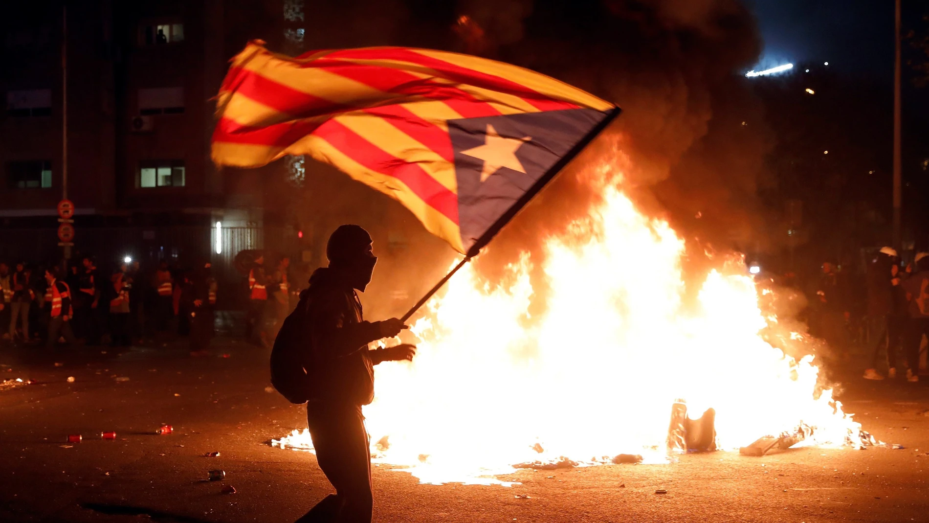 Incidentes tras la manifestación convocada por Tsunami Democratic, a 18 de diciembre de 2019
