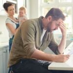 Una familia sufre por una deuda