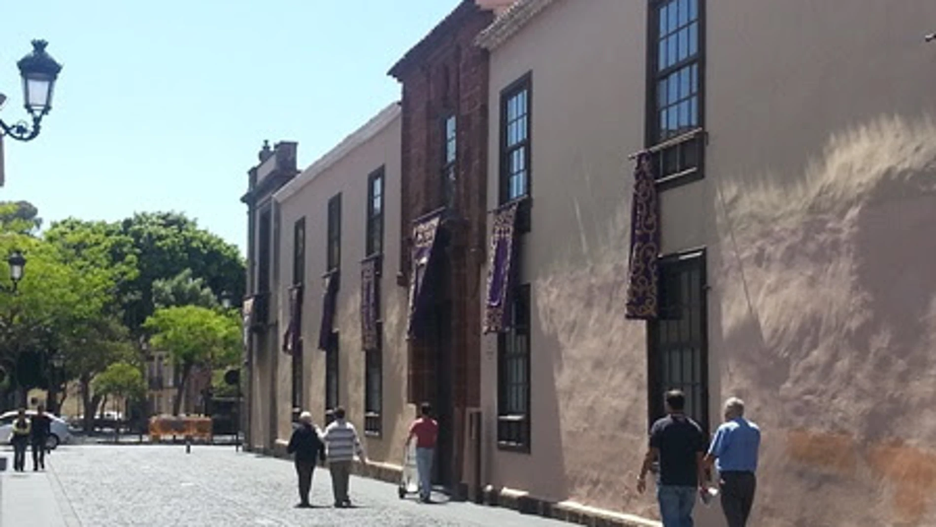 Según la IA, esta es la calle más bonita de Canarias: arquitectura colonial y atmósfera vibrante