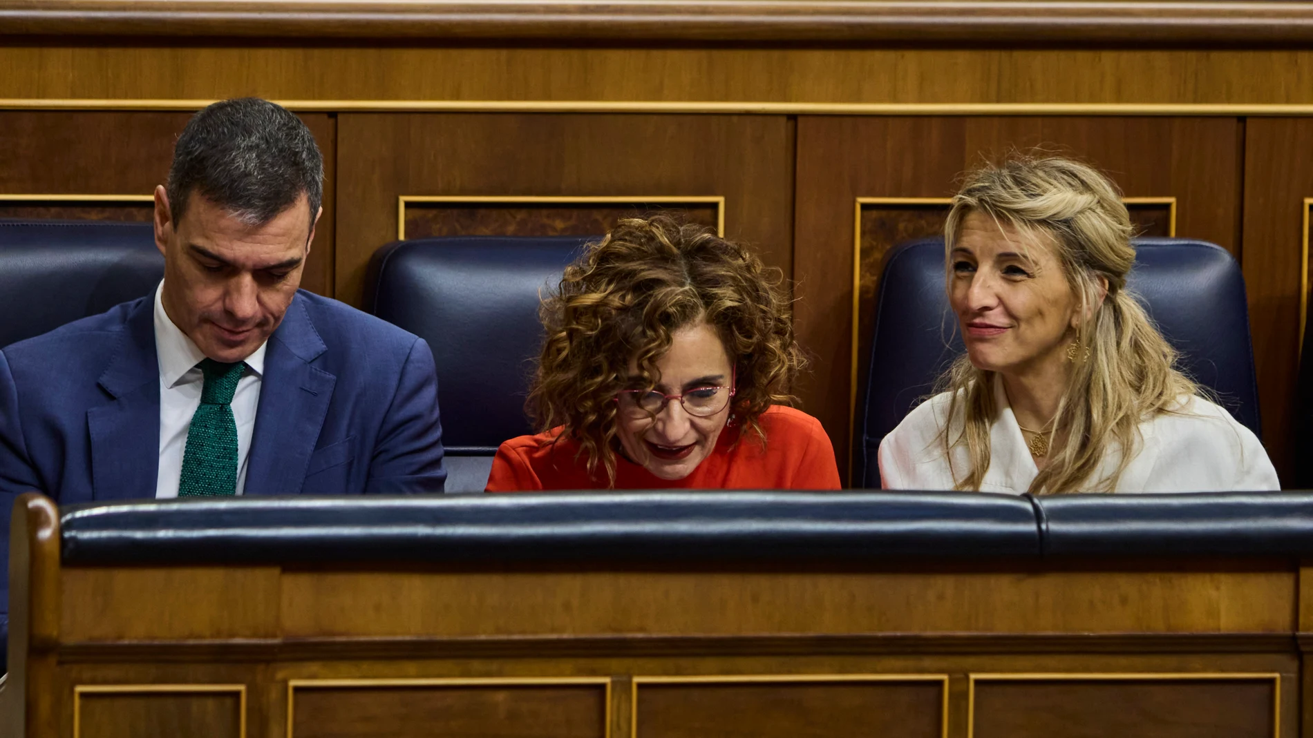 Yolanda Diaz (Sumar), Comparecencia del presidente del Gobierno, Pedro Sánchez, para informar sobre el nuevo escenario geopolítico de la Unión Europea y de las conclusiones del Consejo Europeo de los días 20 y 21 de marzo de 2025, entre otros asuntos.© Alberto R. Roldán / Diario La Razón.26 03 2025