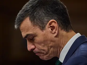 Comparecencia del presidente del Gobierno, Pedro Sánchez, para informar sobre el nuevo escenario geopolítico d Comparecencia del presidente del Gobierno, Pedro Sánchez, para informar sobre el nuevo escenario geopolítico de la Unión Europea y de las conclusiones del Consejo Europeo de los días 20 y 21 de marzo de 2025, entre otros asuntos.© Alberto R. Roldán / Diario La Razón.26 03 2025