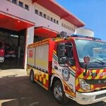 Huelva.- Sucesos.- Arden una narcolancha y dos vehículos en sendos incendios en Isla Cristina