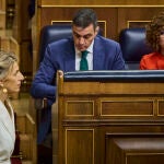 Yolanda Díaz, Pedro Sánchez y María Jesús Montero