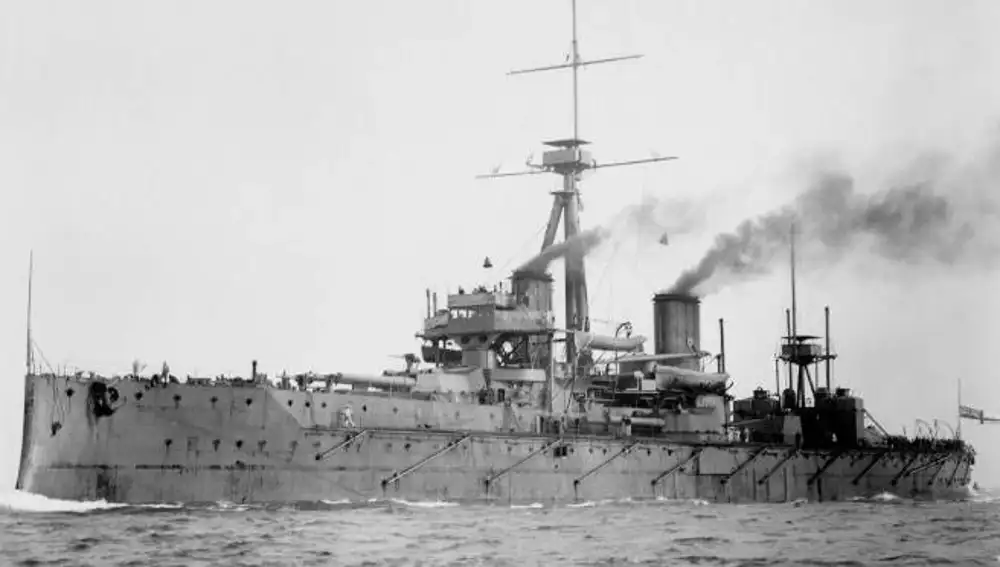 Acorazado HMS Dreadnought de 1906.