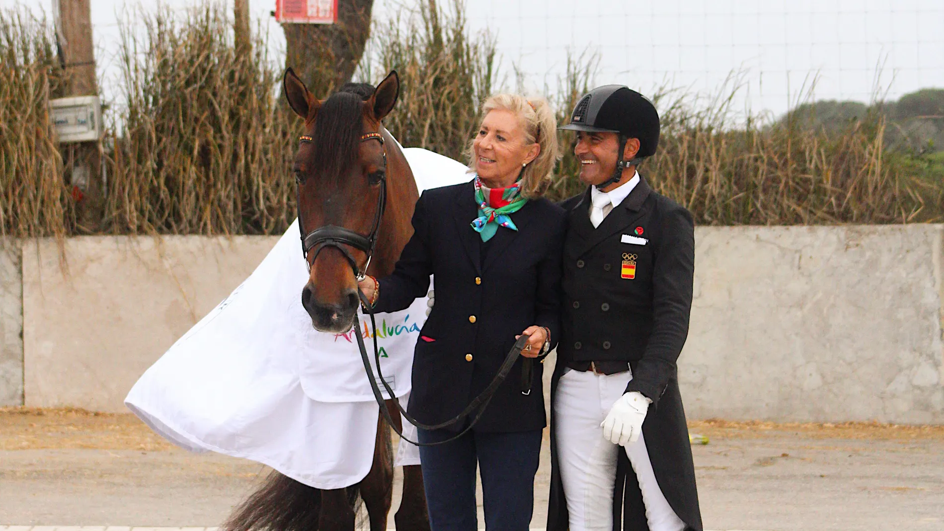 Lourdes Ariza y José Antonio García Mena, con "Gladiador Do Lis"