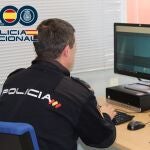 Sevilla.- Sucesos.-Detenida por estafar a 14 personas con un curso de falsa garantía de empleo municipal en Dos Hermanas