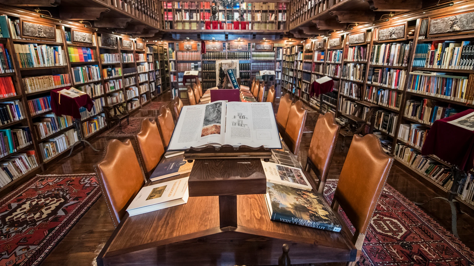 Biblioteca de la Bodega Mocen