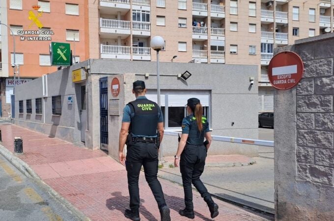 Alicante.- Sucesos.- La Guardia Civil detiene en Torrevieja a un prófugo vinculado al grupo criminal Vor V Zakone