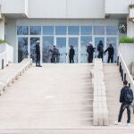 Fachada principal del centro de acogida de menores migrantes no acompañados, la Cantueña en Fuenlabrada. David