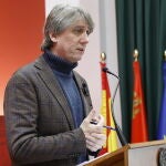 El secretario general del PSOE de Castilla y León, Carlos Martínez, analiza noticias de actualidad
