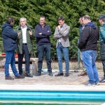 El delegado del Gobierno en Castilla y León, Nicanor Sen, visita algunos de las localidades abulenses afectadas por las inundaciones 