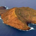La isla privada de España que quiso ser expropiada y ahora es un refugio sin construcción: tiene pasado franquista