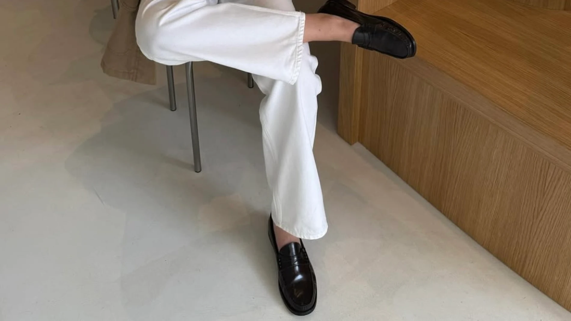 Influencer con mocasines.
