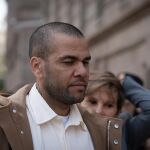Fútbol.- La absolución de Alves es un "retroceso" en la lucha contra violencia sexual, según la abogada de la víctima