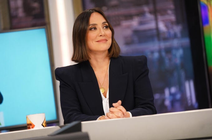 Tamara Falcó con look elegante.