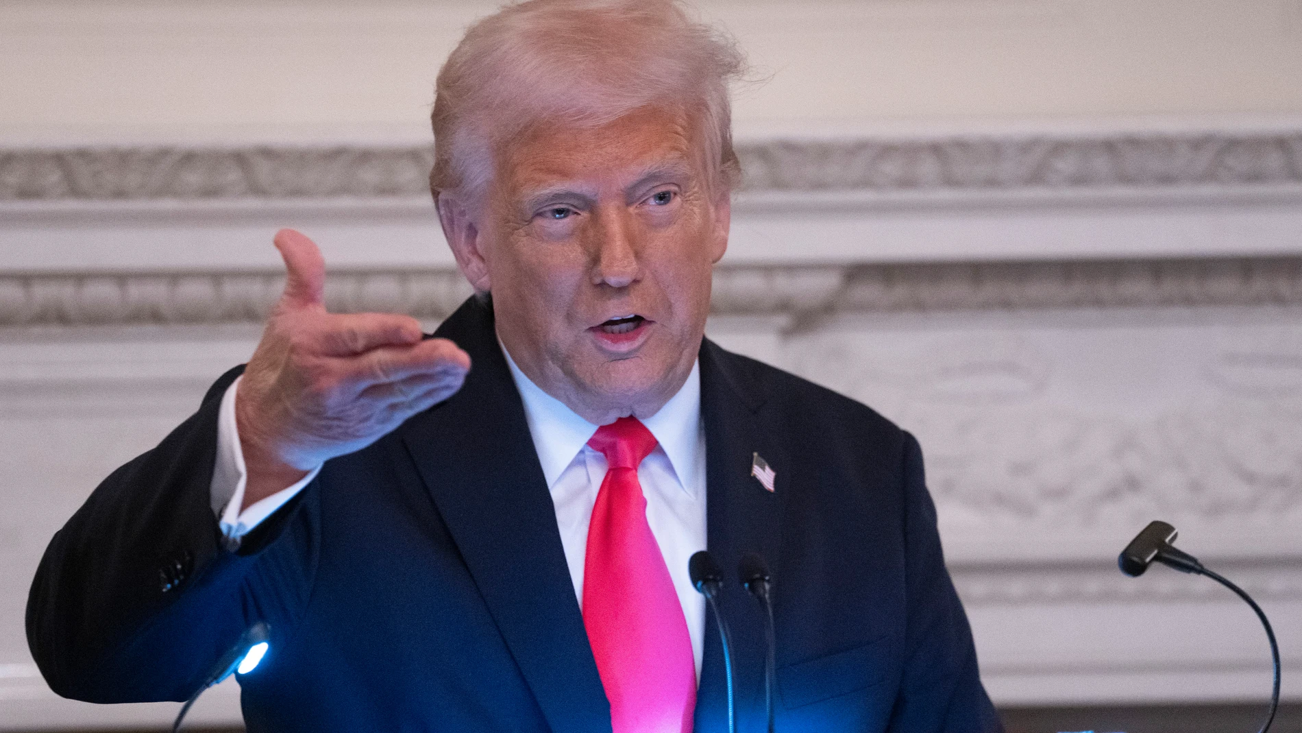 Washington (United States), 27/03/2025.- US President Donald J. Trump speaks during the White House Iftar Dinner at the White House in Washington, DC, USA, 27 March 2025. EFE/EPA/Chris Kleponis / POOL